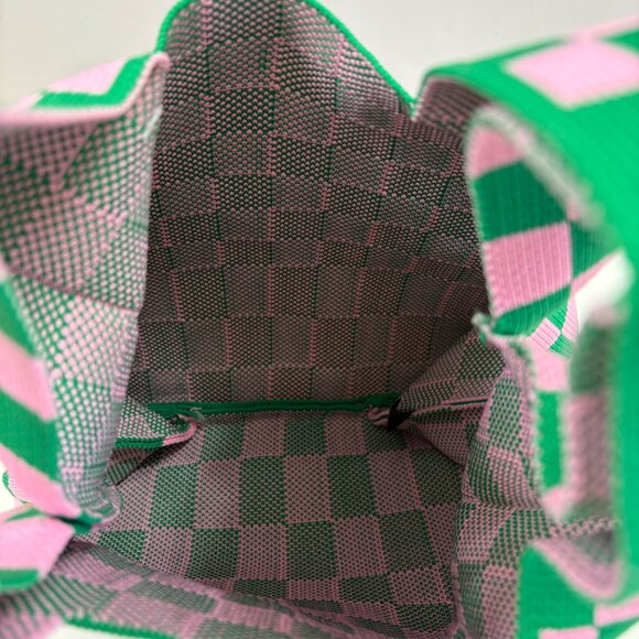 Wrist Tote Bag - 100% Polyester- Green Pink Checkers / Gingham - NWT - Picture 9 of 10